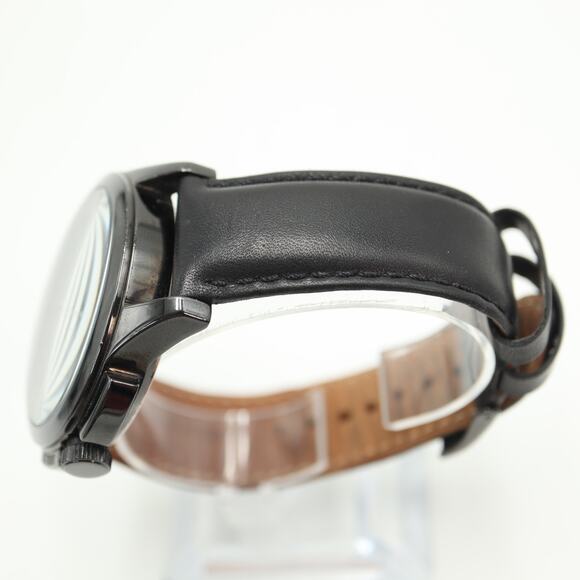 Guess Mens Black Jumbo 46mm Calendar Watch Stealth Leather Strap w New Battery - Picture 12 of 16